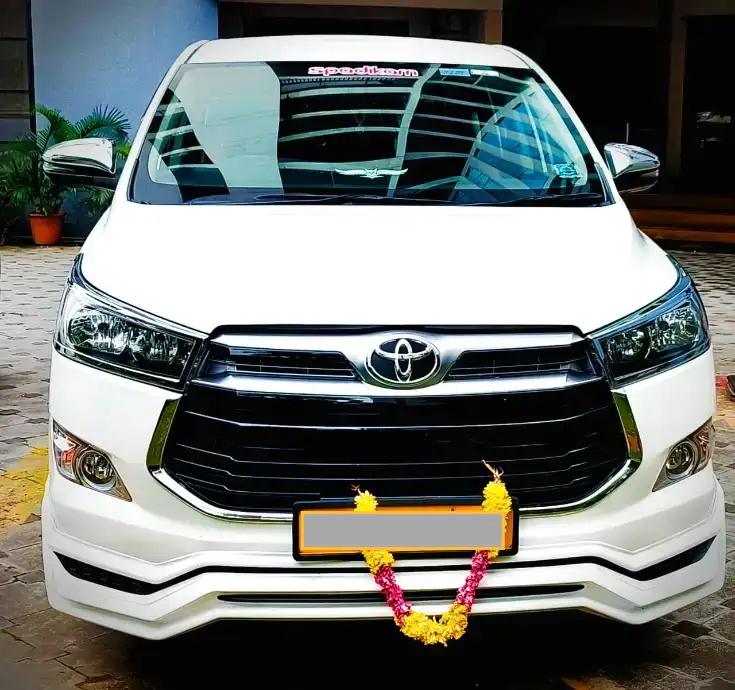 Toyota Crysta for family travel