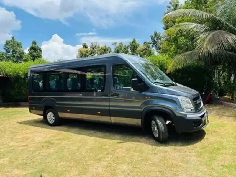 Force Urbania (12, 19, 26-Seater)